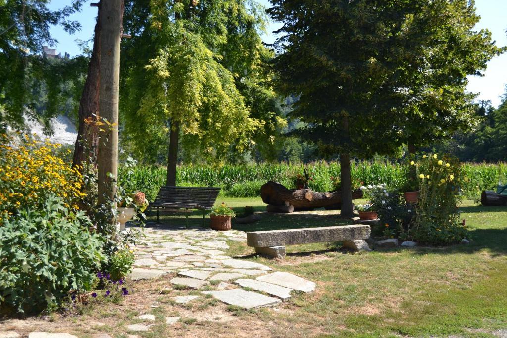 Trattoria Vecchio Mulino Bed and Breakfast Niella Tanaro Zewnętrze zdjęcie