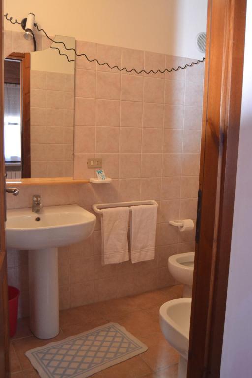 Trattoria Vecchio Mulino Bed and Breakfast Niella Tanaro Zewnętrze zdjęcie